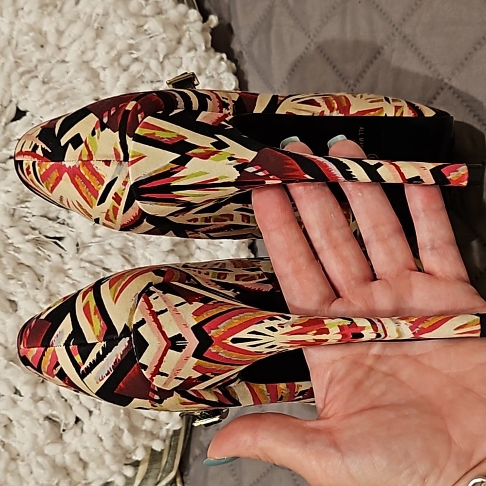 Alba Platform Heels - Picture 7 of 16